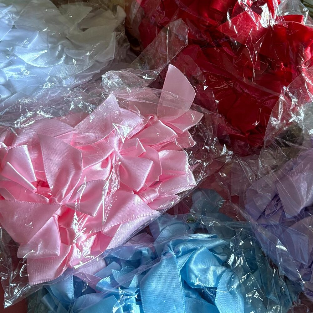 Cute packs of colorful bows